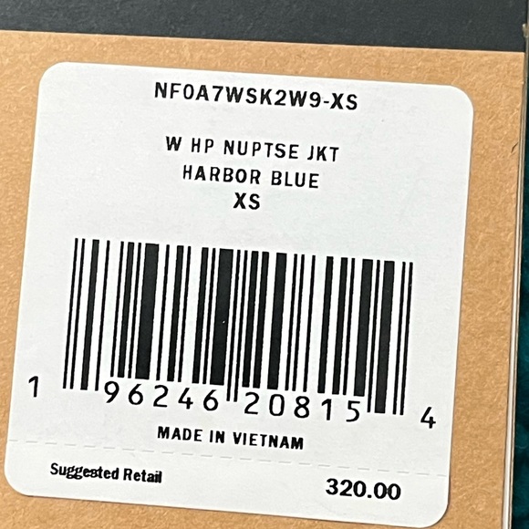 NWT North Face Nuptse Down Filled Cropped Coat - Picture 5 of 10